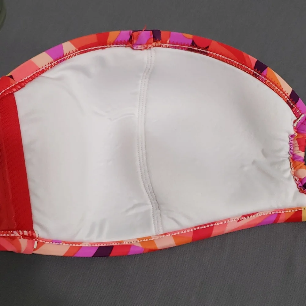 SUNSETS bathing suit top
